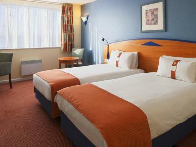 & Lounge Hotel Knowsley