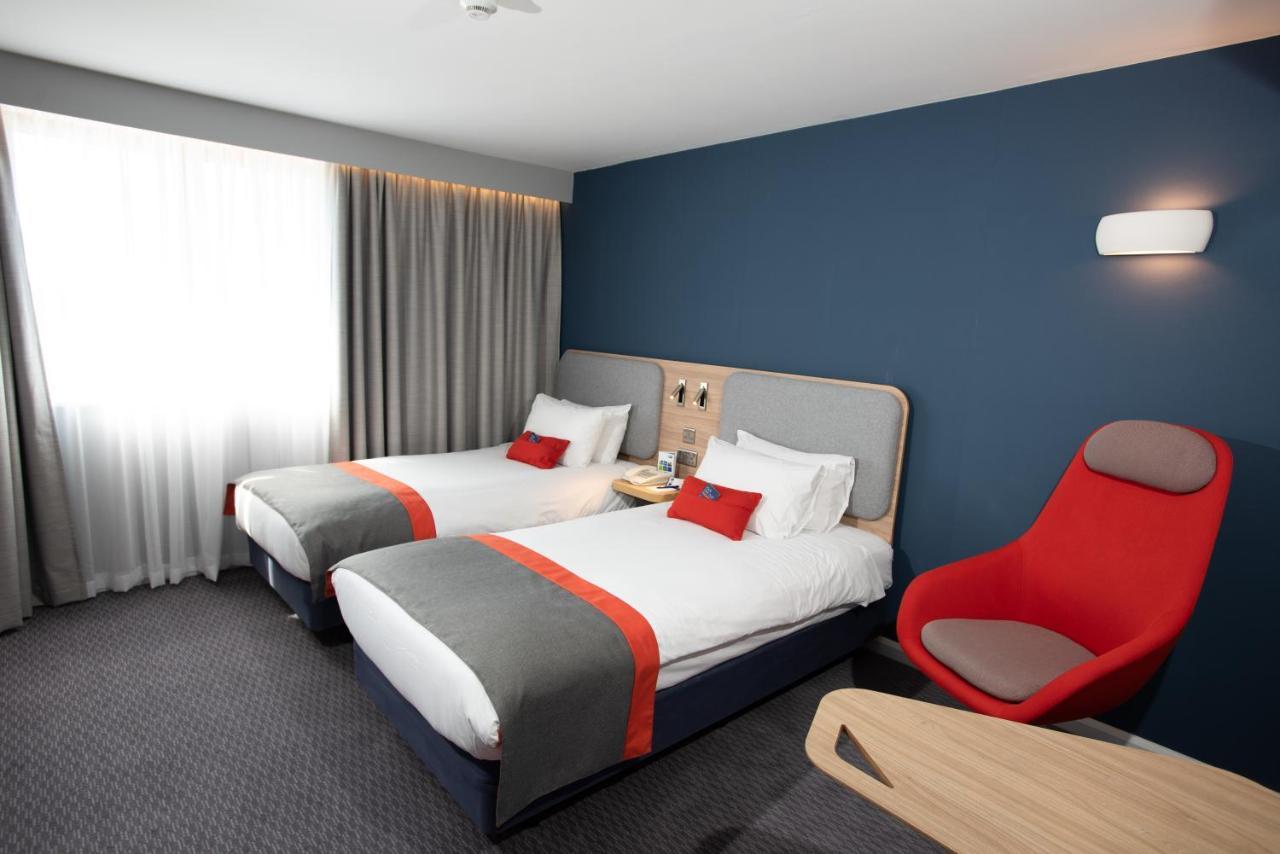 & Lounge Knowsley