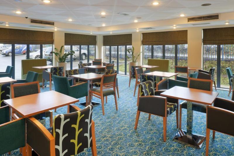 & Lounge 3* Knowsley