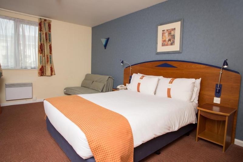 & Lounge Hotel Knowsley